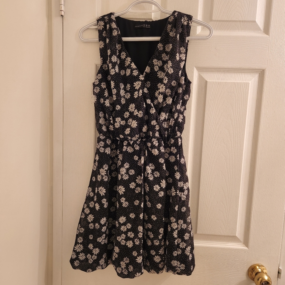 Cute black & white flower print midi dress